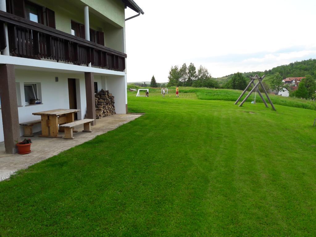 House Josipa Hotel Rakovica Exterior photo