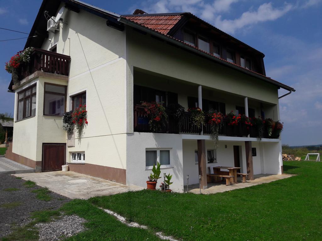 House Josipa Hotel Rakovica Exterior photo